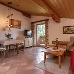Daire Appartementhaus Zum Schneider